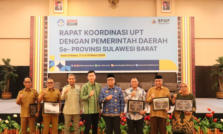 Kadisdikpora Mamuju Menghadiri Rakor Pendidikan se Sulbar