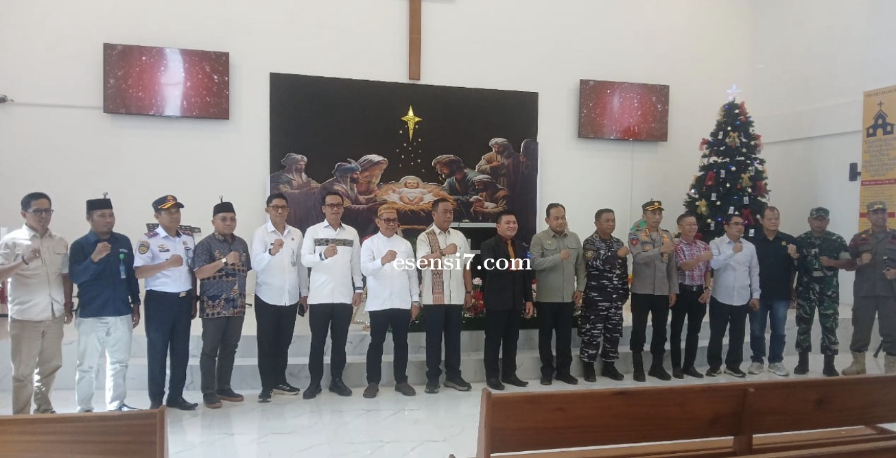 Badan Kesbangpol bersama Forkopimda Tinjau Pelaksanaan Natal 2025 di Sejumlah Gereja di Mamuju