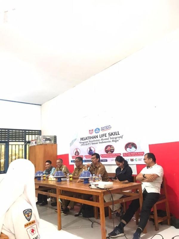 Hari Kesehatan Nasional, Jurusan Keperawatan Univ.  Wallacea Lakukan Screening Kesehatan Mental